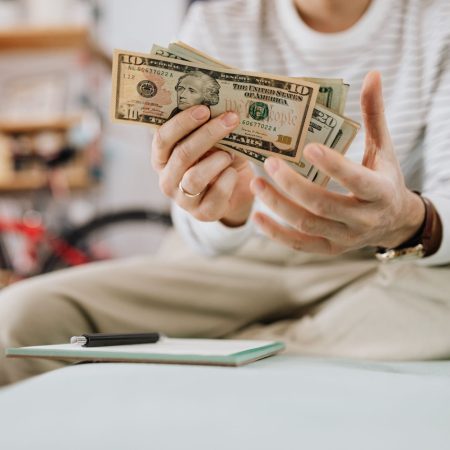 Bankroll Management for Beginners: How Much to Risk Each Week