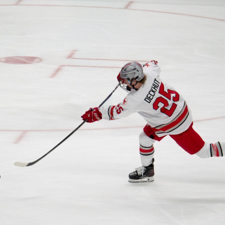 What Does -1.5 Mean in Hockey Betting?