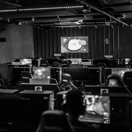 Sportsbooks with Esports Player Props Beyond Match-Winner Markets
